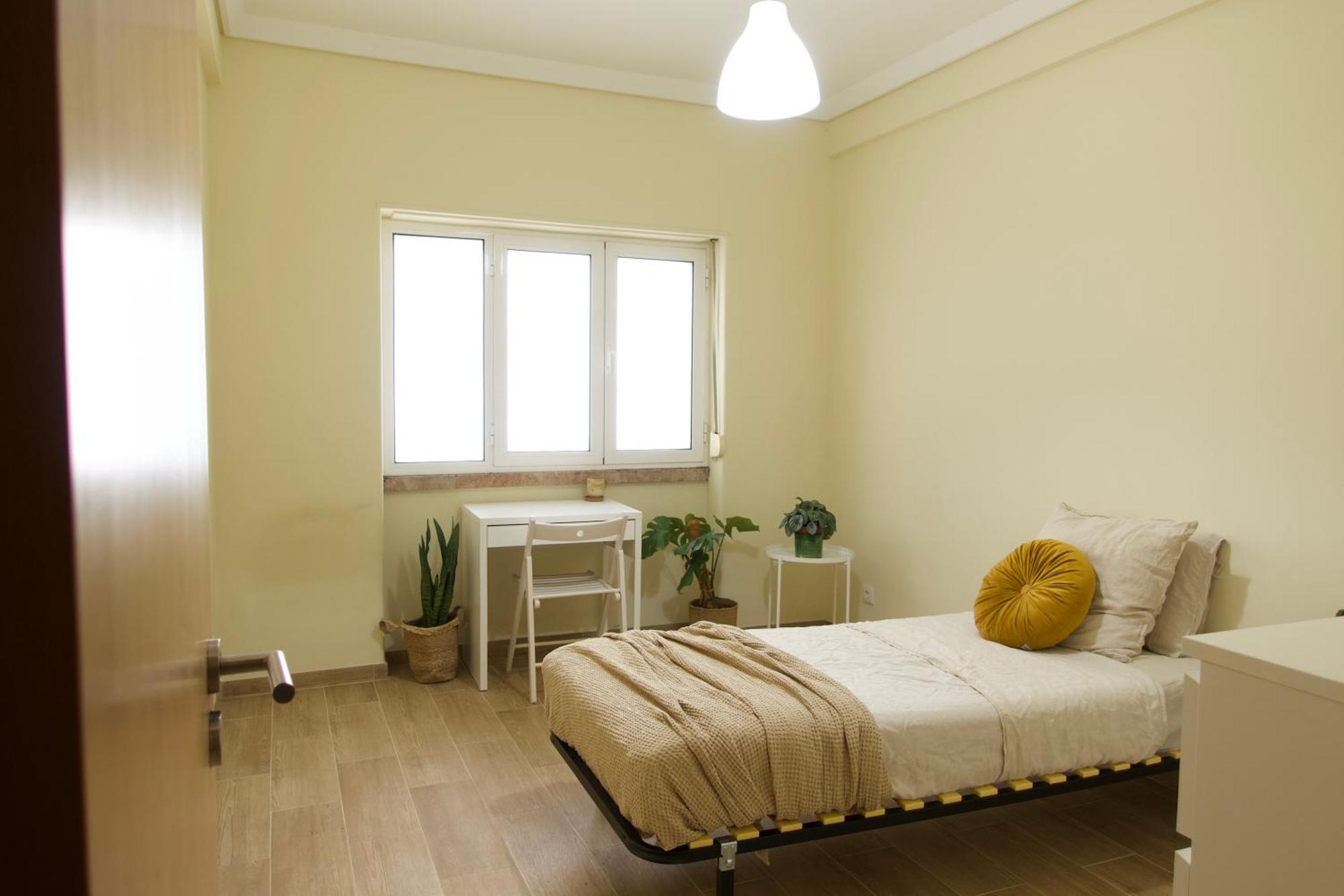Alvalade Coliving Hub Apartment Lisbon Bagian luar foto